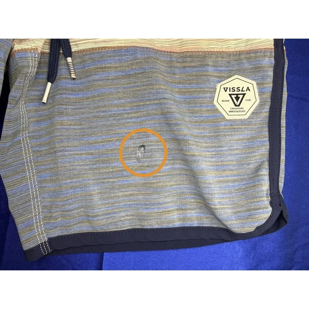 Vissla Men's Size 27 Blue Striped Board Shorts Swim Trunks Surfer Surfwear Beach